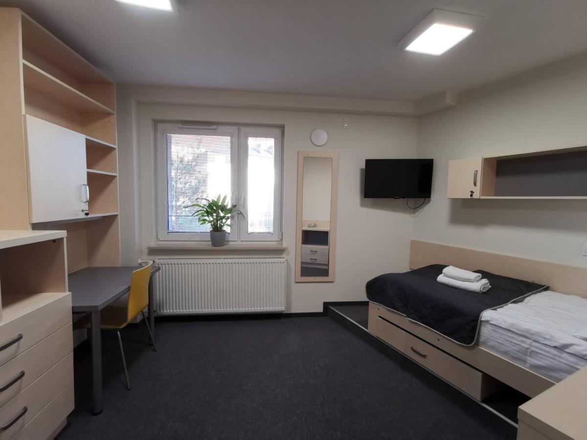 Dom Studencki Zaulek Hostel Krakow Ngoại thất bức ảnh